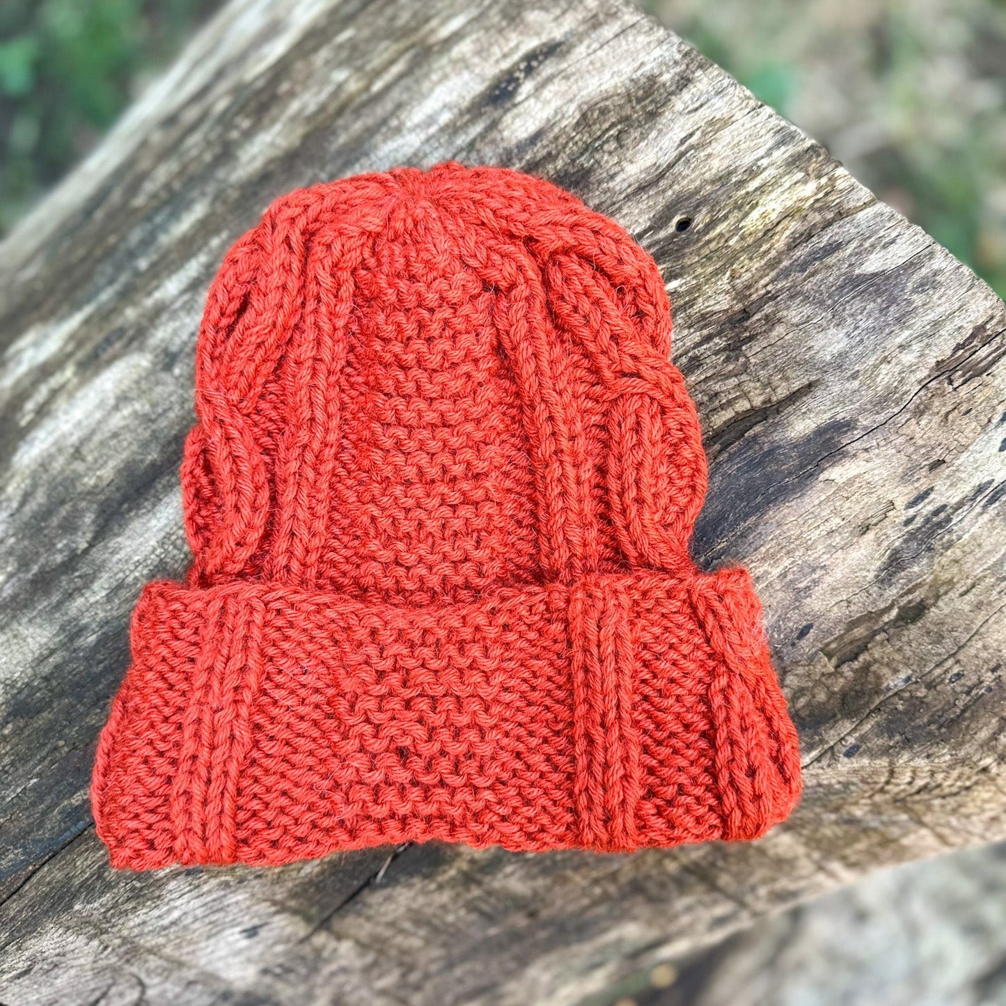 Isabel´s Red Bennie